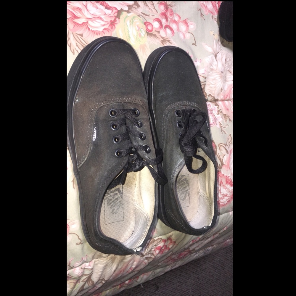Black vans